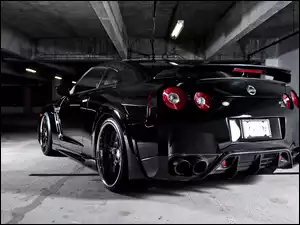 Nissan GTR, Dyfuzor