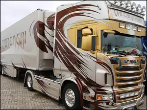 Scania, Ciężarówka