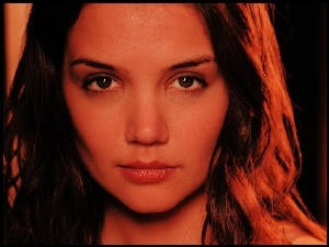 buzia, Katie Holmes
