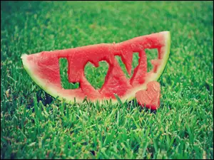 Love, Arbuz, Trawa