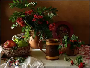 Jarzębina, Jabłka, Naczynia