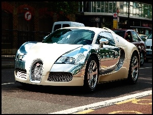 Bugatti Veyron, Ulica