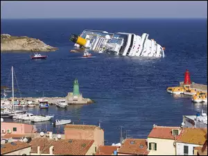 Costa Concordia, Tonący, Statek