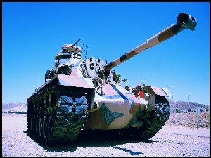 M48 Patton, Gąsienice, Czołg, Lufa