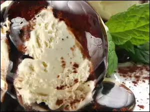 Lody, Polewa
