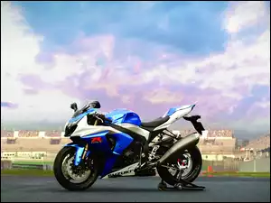 Suzuki GSX R 1000, Plac, Niebo