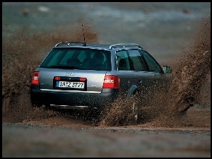 Audi Allroad, Błoto