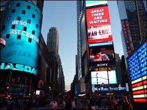 Neony, Manhattan, Budynki