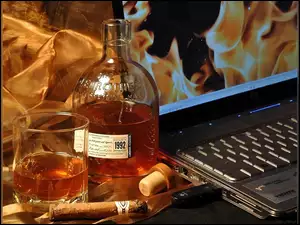 Laptop, Szklaneczka, Koniak, Butelka, Cygaro