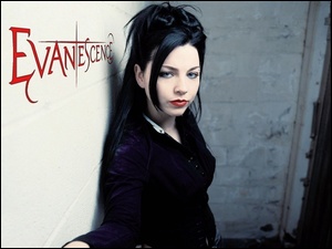 Amy Lee, Usta, Evanescence, Wokalistka