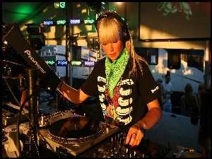 Muzyka, Kobieta, Disc Jockey