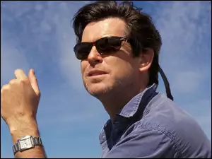 Pierce Brosnan, Okulary, Niebieska, Koszula