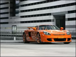 Pomarańczowa, Carrera GT