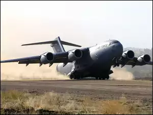 Lądowanie, Boeing C-17 Globemaster III, Kurz, Transportowiec