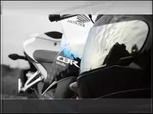 Honda CBR600RR, Kask