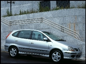 Almera Tino