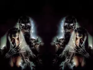 Mroczne, Kobieta, Cyborg