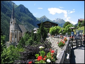 Domy, Skrzynki, Góry, Pelargonie, Wioska, Kościół