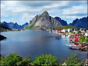 Jezioro, Norwegia, Wioska Reine, Lofoty, Góry