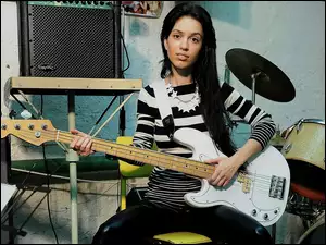 Muzyczne, Kobieta, Instrumenty