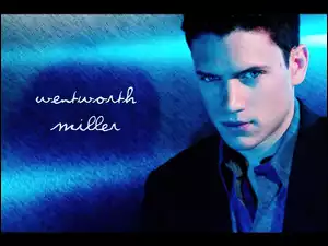 Wentworth Miller, czarna marynarka