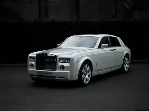 Zderzak, Rolls-Royce Phantom, Masywny