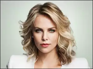 Piękna, Charlize Theron