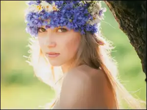 Blondynka, Łąka, Wianek, Kwiatowy