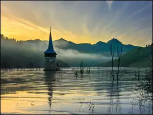 Powódź, Kościół, Mgła, Góry, Świt