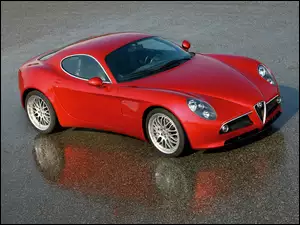 Alfa Romeo 8C