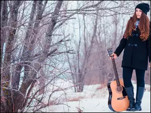 Gitara, Zima, Śnieg, Las, Dziewczyna