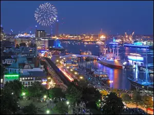 Statki, Fajerwerki, Domy, Panorama, Wieżowce, Miasta, Port, Hamburg