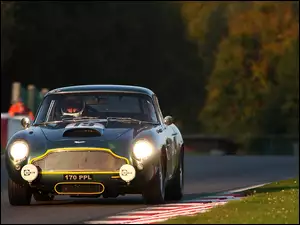 Aston Martin DB4, Rajd