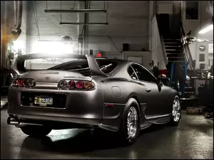 Srebrna, Toyota Supra, Tuning