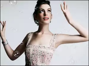 Kobieta, Anne Hathaway