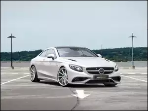 Mercedes-Benz S63 AMG