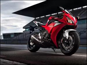 Czerwona, Tor, Honda, CBR 1000 RR