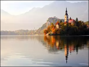 Jezioro, Kościół, Góry, Wyspa, Jesień