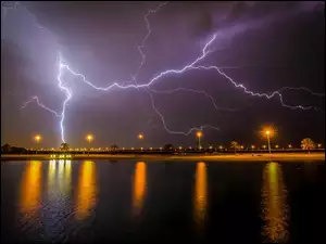 Molo, Błyskawica, Morze