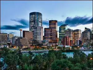 Chmury, Rzeka, Panorama, Calgary, Drzewa, Miasta, Bow