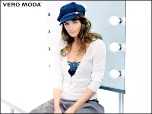 czapka, Vero Moda, bluzka, kobieta, kaszkiet