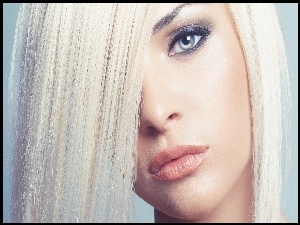Blondynka, Spojrzenie
