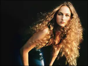 Leelee Sobieski