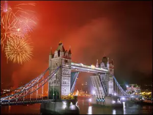 Fajerwerki, Tower Bridge, Londyn