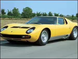 Lamborghini Miura, SV