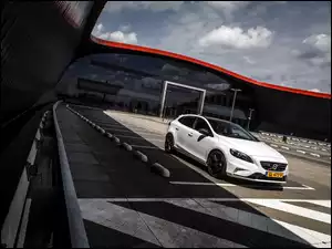 V40, Volvo, Samochód