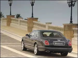 Tył, Bentley Brooklands