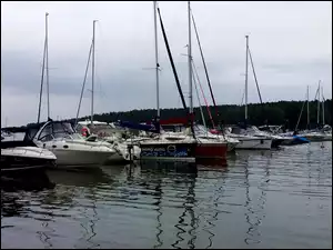 Jachty, Rzeka, Motorówki