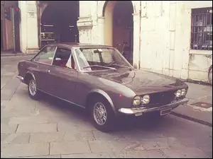 Fiat , opony, zderzak , światła