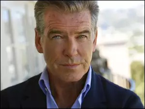 Przystojny aktor Pierce Brosnan